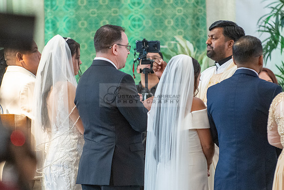 Jeanette and Juan wedding reception at doubletree hotel in Norwalk Ca. Wedding photography, videography, 323-633-8283, www.gvphotoandvideo.com