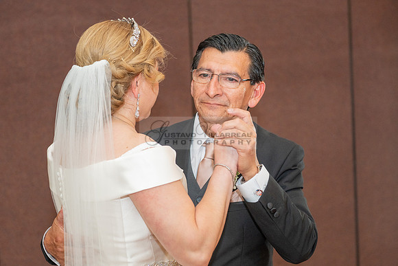 Suyin and Hugo wedding ceremony, reception at Luminarias Restaurant in Monterey Park Ca, photographer and videographer by Gustavo Villarreal 323-633-8283, #gvphotoandvideo