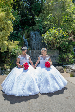 Alyssa and Kaitlynn sweet Sixteens photoshoot at Los Angeles County Arboretum in Arcadia Ca. photography, videography, Gustavo Villarreal, 323-633-8283, www.gvphotoandvideo.com