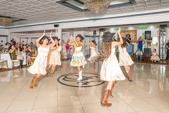 Arianna Tejada quinceanera celebration, photography, videography at Our lady of Guadalupe in El Monte Ca, Fiesta Mexican banquet Hall Montclair Ca, Gustavo Villarreal photo and video, 323-633-8283, ww