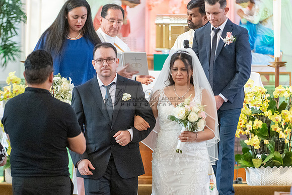 Jeanette and Juan wedding reception at doubletree hotel in Norwalk Ca. Wedding photography, videography, 323-633-8283, www.gvphotoandvideo.com
