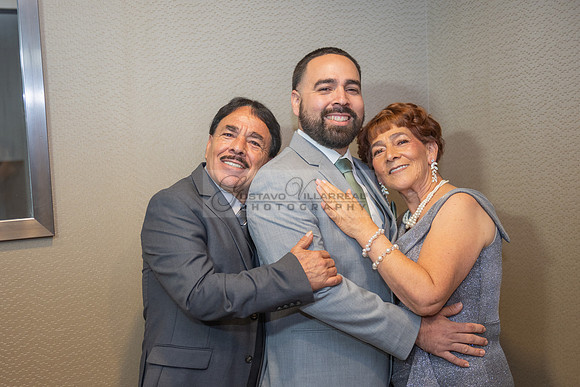 LINK-#1-Stephanie and Albert wedding photography, celebration at Sonesta Redondo Beach and Marina in Redondo Beach Ca, photographer, videographer, Gustavo Villarreal, 323-633-8283, www.gvphotoandvideo