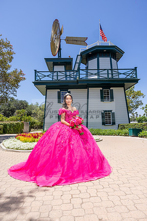 Samantha Rodriguez quinceanera celebration, photography, video at Heritage Park in Pico Rivera Ca. Bellflower, Santa Ana, Gustavo Villarreal photography, 323-633-8283, www.gvphotoandvideo.com