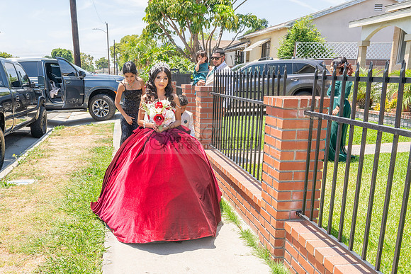 Delilah Vazquez-quinceanera-celebration-photographer-videographe