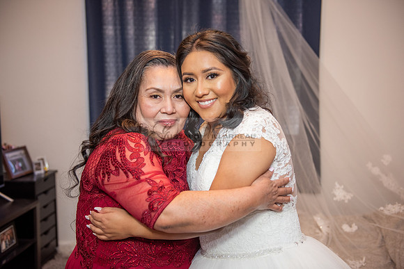 Liliana and Isaac wedding celebration at Noor Restaurant Event Center in Pasadena Ca, Pasadena City hall, photographer Gustavo Villarreal 323-633-8283