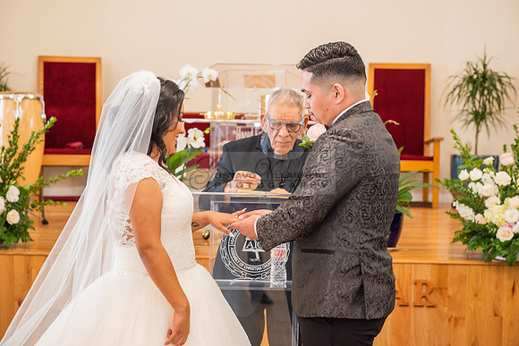 Liliana and Isaac wedding celebration at Noor Restaurant Event Center in Pasadena Ca, Pasadena City hall, photographer Gustavo Villarreal 323-633-8283