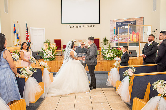 Liliana and Isaac wedding celebration at Noor Restaurant Event Center in Pasadena Ca, Pasadena City hall, photographer Gustavo Villarreal 323-633-8283