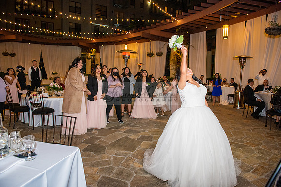 Liliana and Isaac wedding celebration at Noor Restaurant Event Center in Pasadena Ca, Pasadena City hall, photographer Gustavo Villarreal 323-633-8283