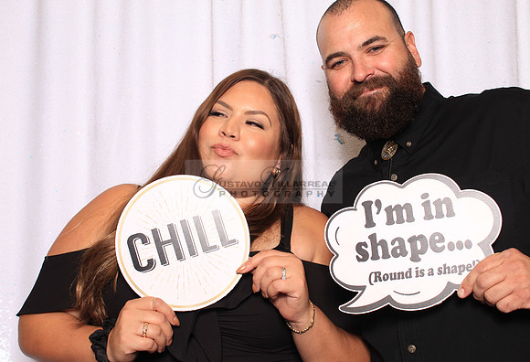 Stephanie and Albert wedding celebration, photo booth in Redondo Beach Ca, Gustavo Villarreal Photography, 323-633-8283, www.gvphotoandvideo.com