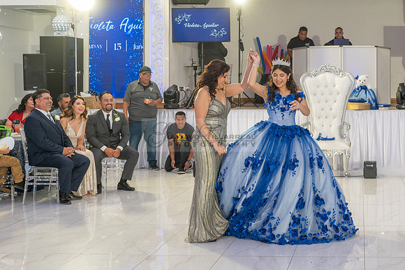 Violeta Noemi quinceanera celebration, photographer , videographer in Hacienda Heights Ca, Montebello Ca, Gustavo Villarreal Photography, 323-633-8283, www.gvphotoandvideo.com