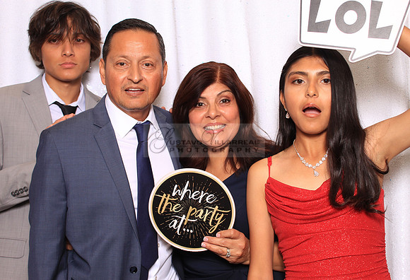 Stephanie and Albert wedding celebration, photo booth in Redondo Beach Ca, Gustavo Villarreal Photography, 323-633-8283, www.gvphotoandvideo.com