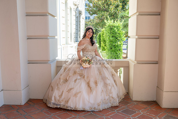Siane-quinceanera-photo-shoot-at-pasadena-city-hall-pasadena-ca-photographer-videographer-gustavo-villarreal-323-633-8283