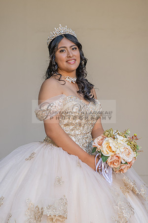 Siane-quinceanera-photo-shoot-at-pasadena-city-hall-pasadena-ca-photographer-videographer-gustavo-villarreal-323-633-8283