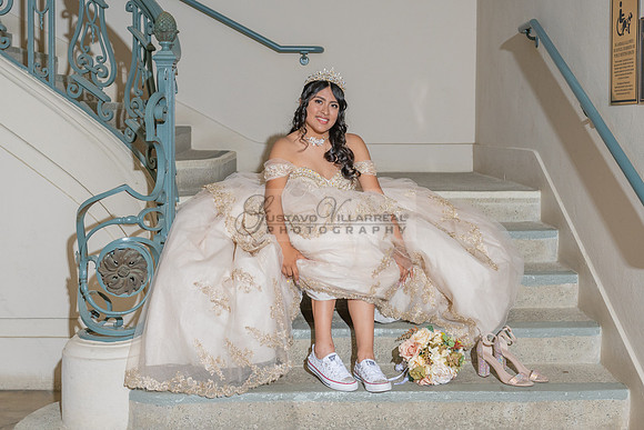 Siane-quinceanera-photo-shoot-at-pasadena-city-hall-pasadena-ca-photographer-videographer-gustavo-villarreal-323-633-8283