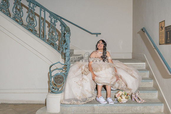 Siane-quinceanera-photo-shoot-at-pasadena-city-hall-pasadena-ca-photographer-videographer-gustavo-villarreal-323-633-8283