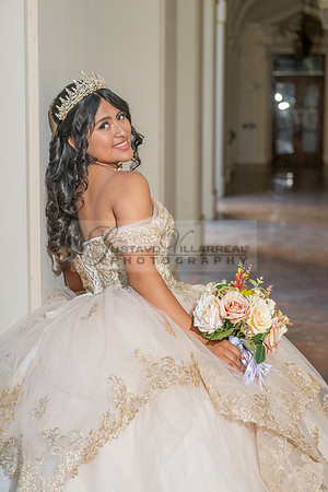 Siane-quinceanera-photo-shoot-at-pasadena-city-hall-pasadena-ca-photographer-videographer-gustavo-villarreal-323-633-8283