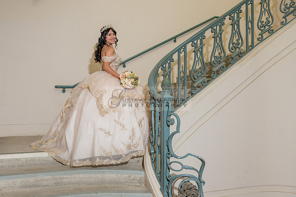 Siane-quinceanera-photo-shoot-at-pasadena-city-hall-pasadena-ca-photographer-videographer-gustavo-villarreal-323-633-8283