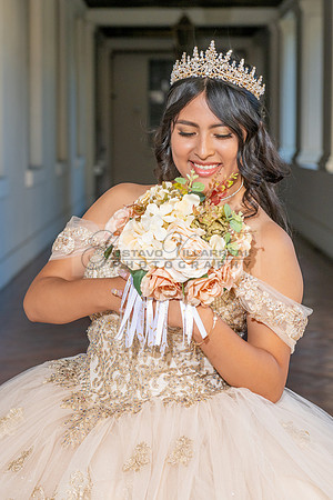 Siane-quinceanera-photo-shoot-at-pasadena-city-hall-pasadena-ca-photographer-videographer-gustavo-villarreal-323-633-8283