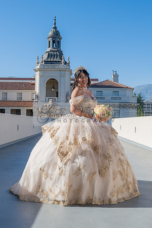Siane-quinceanera-photo-shoot-at-pasadena-city-hall-pasadena-ca-photographer-videographer-gustavo-villarreal-323-633-8283