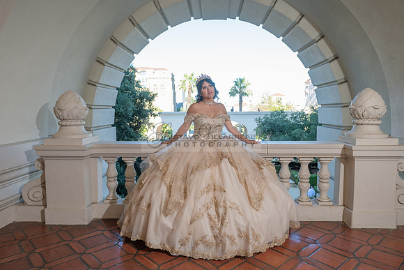 Siane-quinceanera-photo-shoot-at-pasadena-city-hall-pasadena-ca-photographer-videographer-gustavo-villarreal-323-633-8283