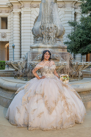 Siane-quinceanera-photo-shoot-at-pasadena-city-hall-pasadena-ca-photographer-videographer-gustavo-villarreal-323-633-8283