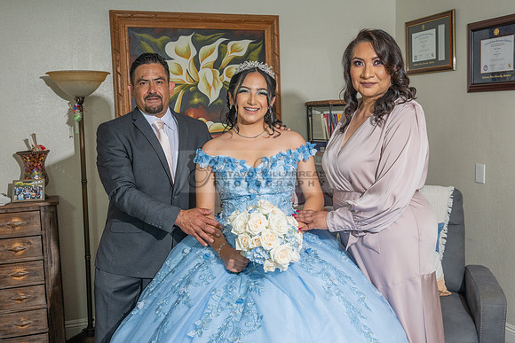 Ximena-Citlali-quinceanera-photo-session-photo-video-in-Montebello-Ca-323-633-8283
