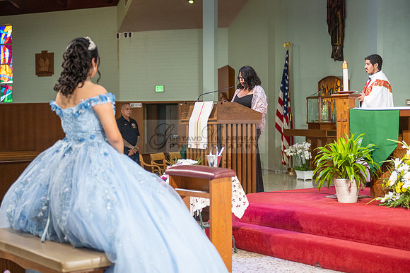 Ximena-Citlali-quinceanera-photo-session-photo-video-in-Montebello-Ca-323-633-8283