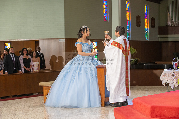 Ximena-Citlali-quinceanera-photo-session-photo-video-in-Montebello-Ca-323-633-8283