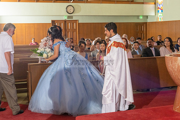 Ximena-Citlali-quinceanera-photo-session-photo-video-in-Montebello-Ca-323-633-8283