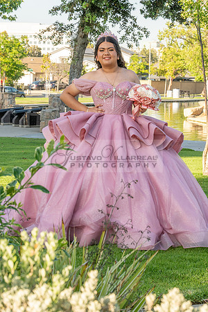 Darlene Dorado quinceanera, sweet 16, weddings, photo, shoot, at Cerritos heritage park in Cerritos Ca, Gustavo Villarreal, photography, videography, 323-633-8283, www.gustavovillarreal.com