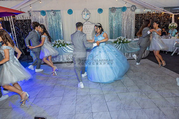 Ximena-Citlali-quinceanera-photo-session-photo-video-in-Montebello-Ca-323-633-8283