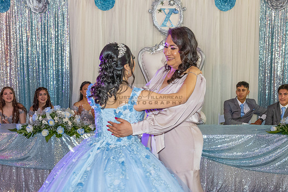 Ximena-Citlali-quinceanera-photo-session-photo-video-in-Montebello-Ca-323-633-8283