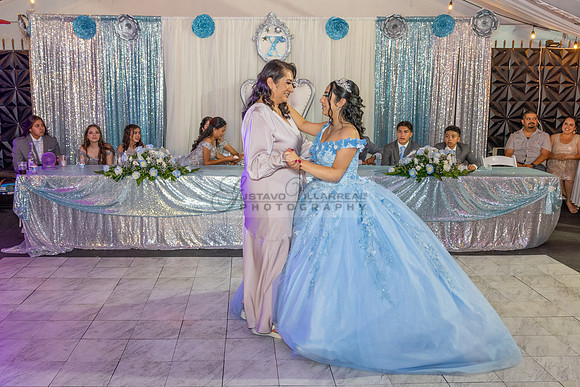 Ximena-Citlali-quinceanera-photo-session-photo-video-in-Montebello-Ca-323-633-8283