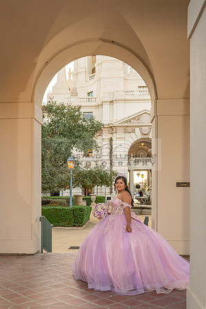 Camila Pacheco quinceanera, sweet 16, photo session in Pasadena City Hall in Pasadena California, photography and videography by Gustavo Villarreal photographer, 323-633-8283, www.gvphotoandvideo.com