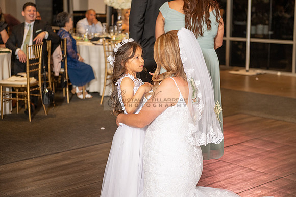 Alberto y Lourdes wedding celebration, photographer, videographer at Rio Hondo country Club in Downey Ca. Gustavo Villarreal photography, 323-633-8283, www.gvphotoandvideo.com