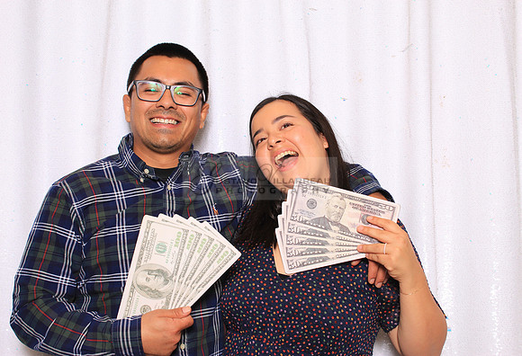 Stephanie and Albert wedding celebration, photo booth in Redondo Beach Ca, Gustavo Villarreal Photography, 323-633-8283, www.gvphotoandvideo.com