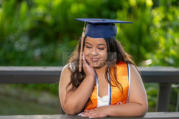 Melanie graduation photographer CSUF, California State University Fullerton, Whittier Ca, Gustavo Villarreal Photography, 323-633-8283, www.gvphotoandvideo.com