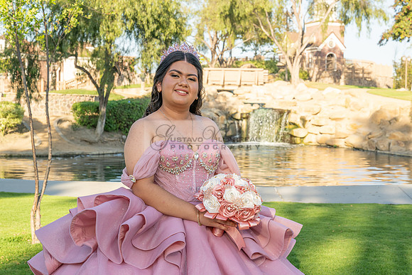 Darlene Dorado quinceanera, sweet 16, weddings, photo, shoot, at Cerritos heritage park in Cerritos Ca, Gustavo Villarreal, photography, videography, 323-633-8283, www.gustavovillarreal.com