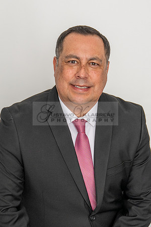 Jose Mireles Business Headshots, corporate, realtor, in Whittier California, Gustavo Villarreal photography, 323-633-8283