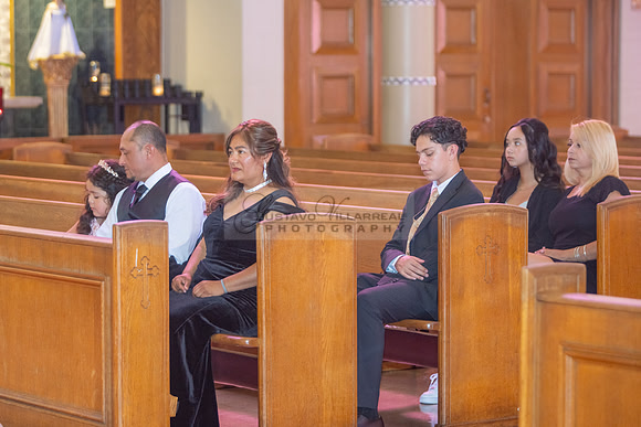 Siane-quinceanera-photo-video-in-Montebello-Ca-photographer-videographer-gustavo-villarreal-323-633-8283