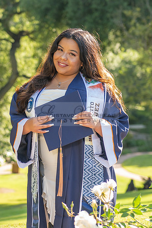Melanie graduation photographer CSUF, California State University Fullerton, Whittier Ca, Gustavo Villarreal Photography, 323-633-8283, www.gvphotoandvideo.com