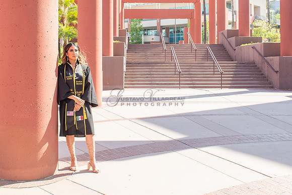 Evelyn Bernal graduation photos at California State University in Los Angeles Ca, photographer, Gustavo Villarreal