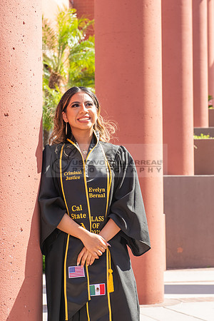 Evelyn Bernal graduation photos at California State University in Los Angeles Ca, photographer, Gustavo Villarreal