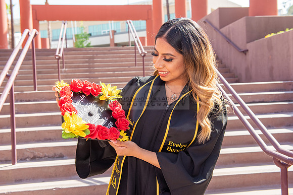 Evelyn Bernal graduation photos at California State University in Los Angeles Ca, photographer, Gustavo Villarreal