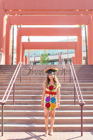 Evelyn Bernal graduation photos at California State University in Los Angeles Ca, photographer, Gustavo Villarreal