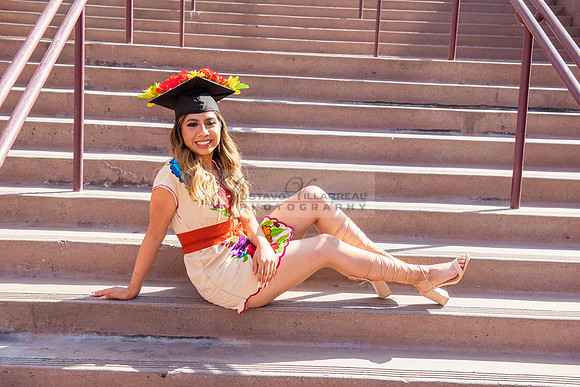 Evelyn Bernal graduation photos at California State University in Los Angeles Ca, photographer, Gustavo Villarreal