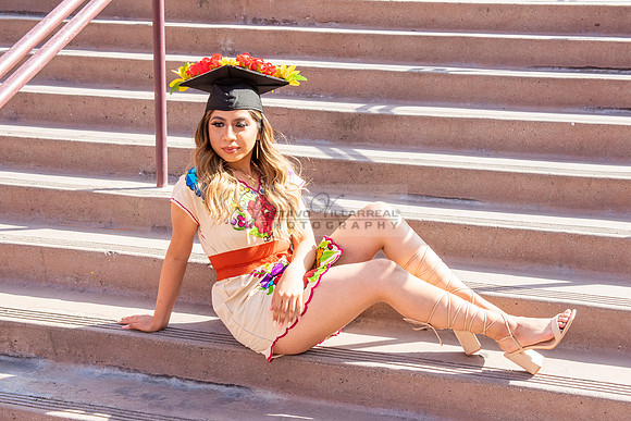 Evelyn Bernal graduation photos at California State University in Los Angeles Ca, photographer, Gustavo Villarreal