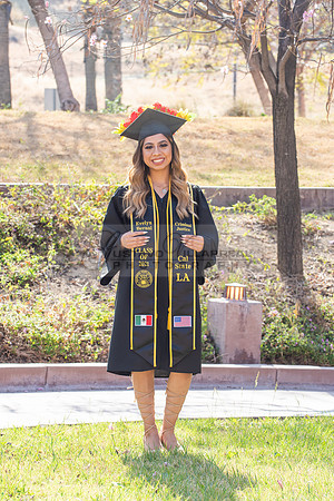 Evelyn Bernal graduation photos at California State University in Los Angeles Ca, photographer, Gustavo Villarreal