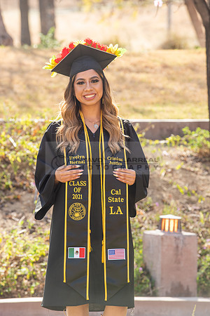 Evelyn Bernal graduation photos at California State University in Los Angeles Ca, photographer, Gustavo Villarreal