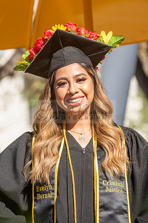 Evelyn Bernal graduation photos at California State University in Los Angeles Ca, photographer, Gustavo Villarreal
